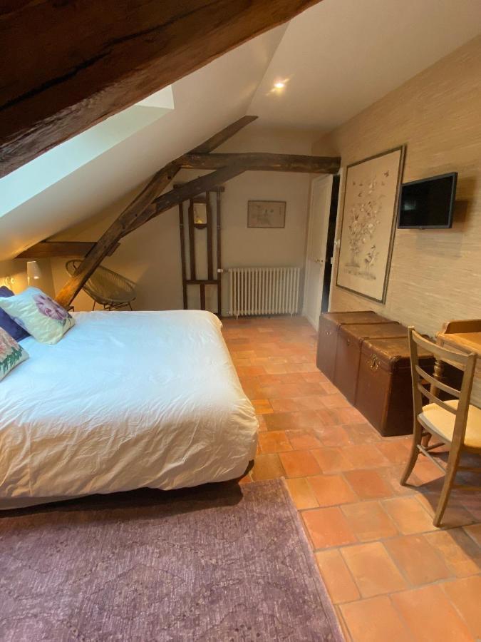 Bed and Breakfast La Gironnerie à Loche-sur-Indrois Extérieur photo